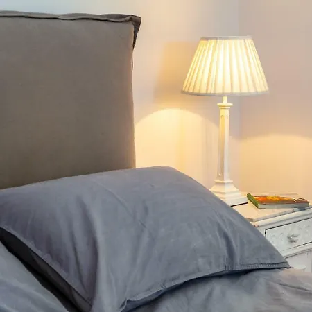 Romefinestay Borgo Apartment Rome